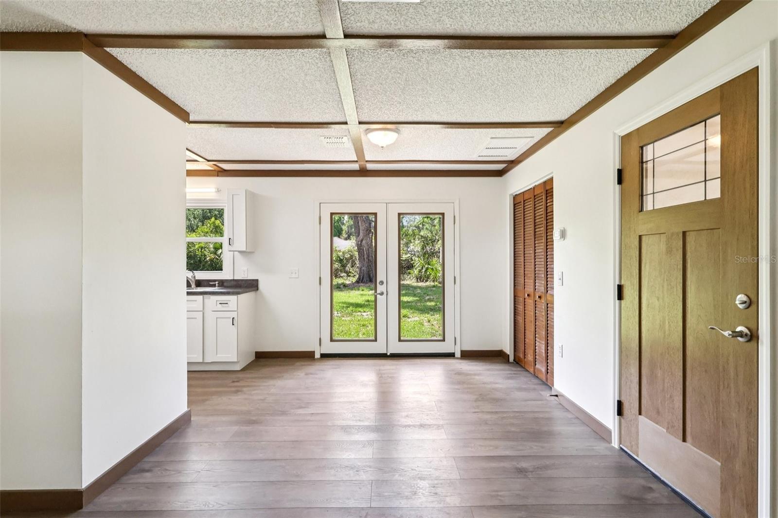 Image 9 of 28 For 6814 Battlefield Parkway