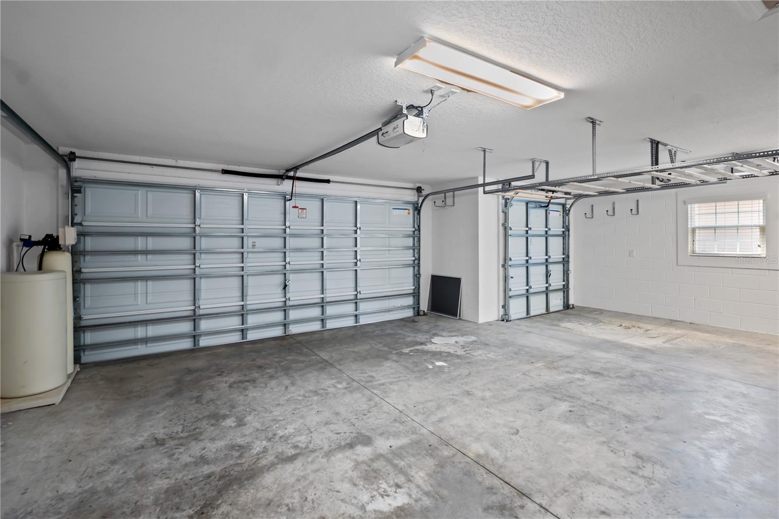 Image 38 of 44 For 3984 Mcdowell Drive