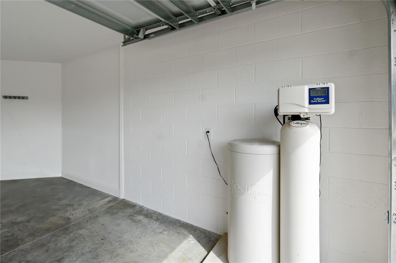 Image 39 of 44 For 3984 Mcdowell Drive