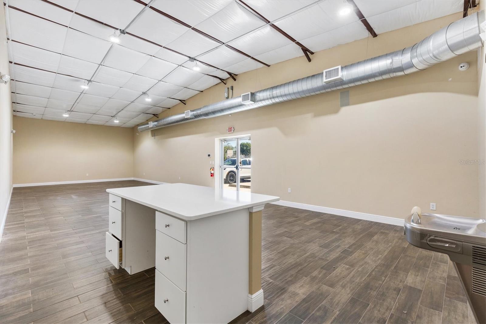 Image 11 of 41 For 1818 Greenleaf Lane