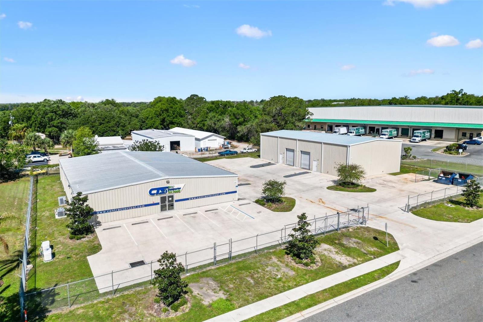 Image 2 of 41 For 1818 Greenleaf Lane