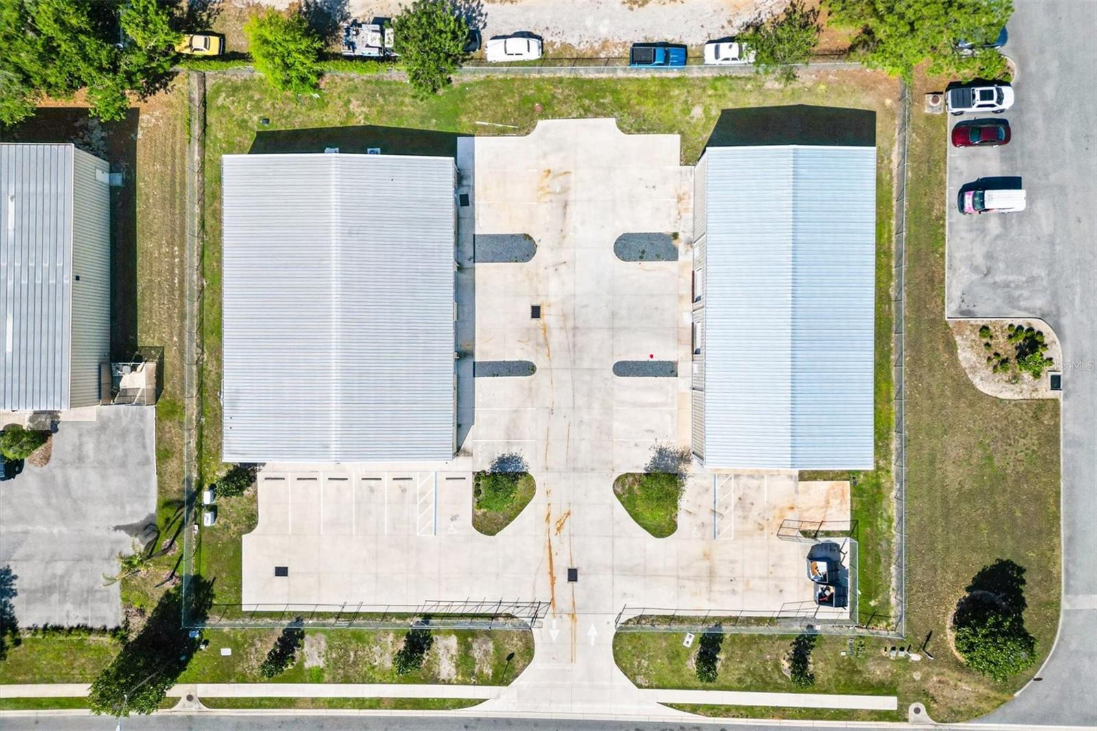 Image 38 of 41 For 1818 Greenleaf Lane