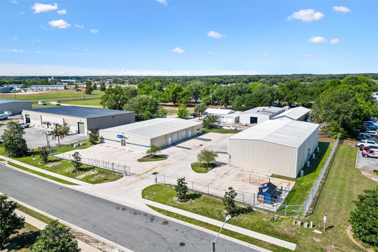 Image 41 of 41 For 1818 Greenleaf Lane