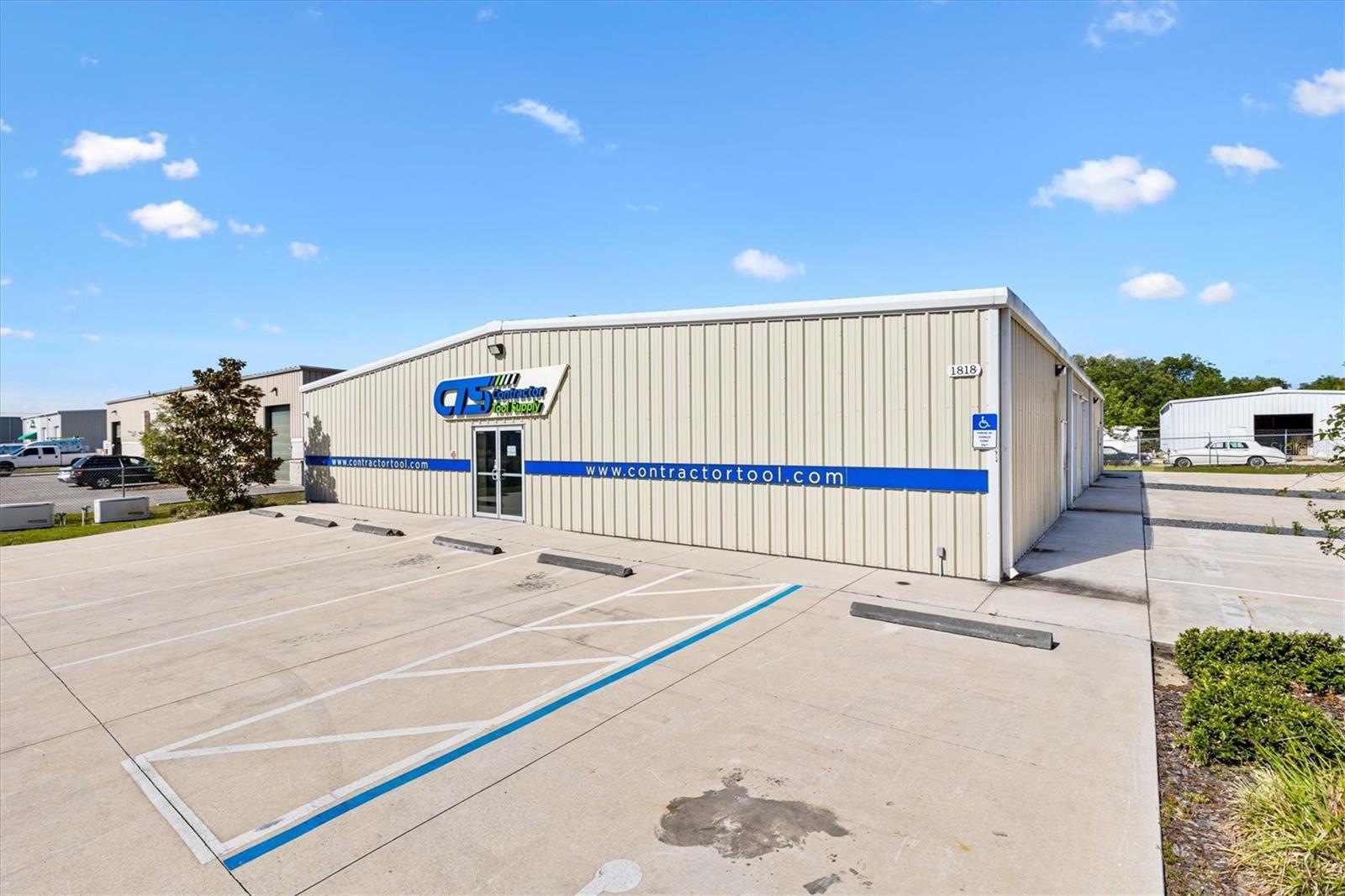 Image 5 of 41 For 1818 Greenleaf Lane