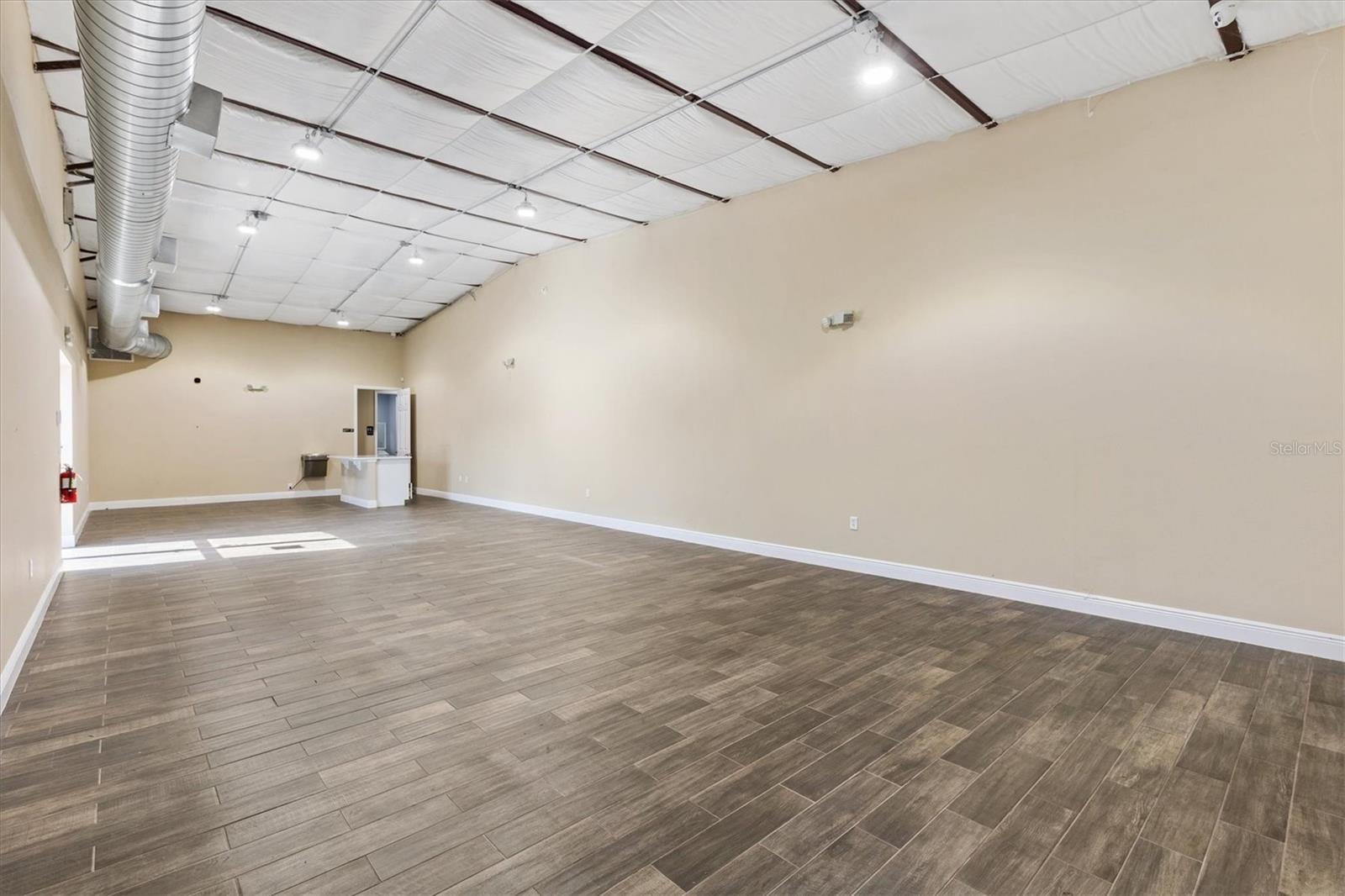 Image 7 of 41 For 1818 Greenleaf Lane