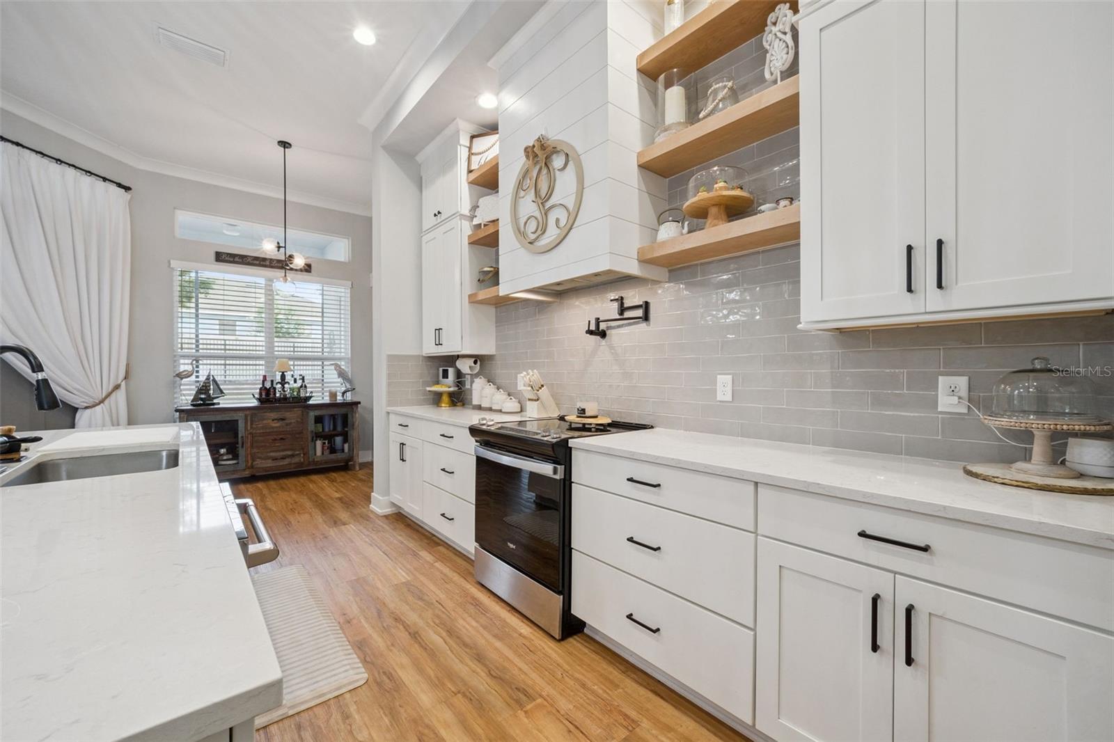 Image 19 of 67 For 221 Two Lakes Lane