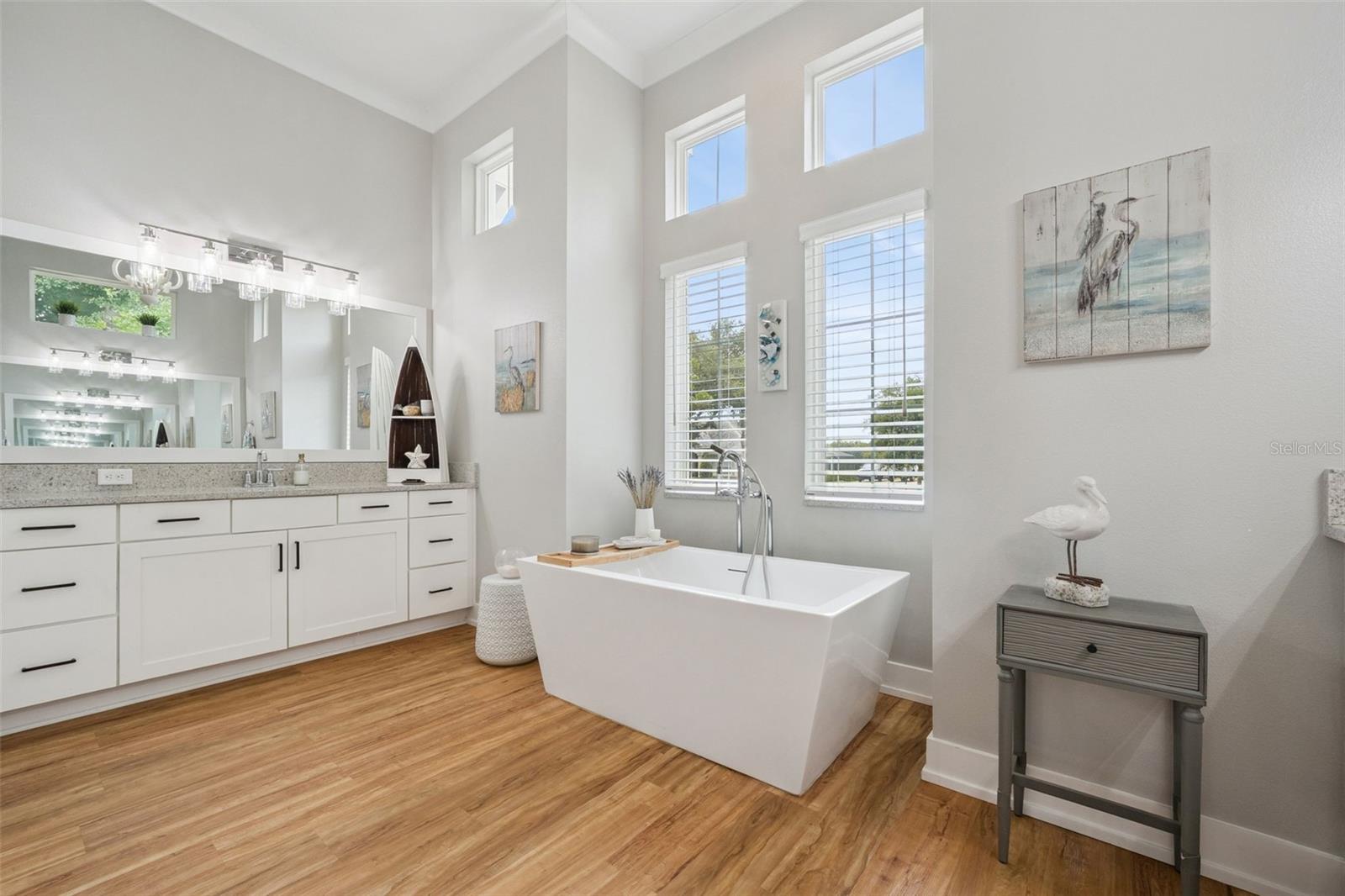 Image 27 of 67 For 221 Two Lakes Lane