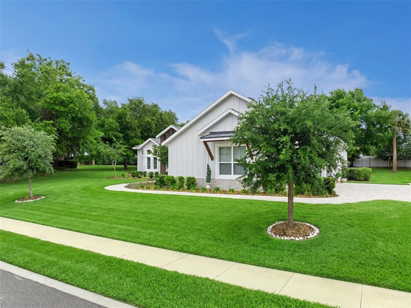 Image 3 of 67 For 221 Two Lakes Lane