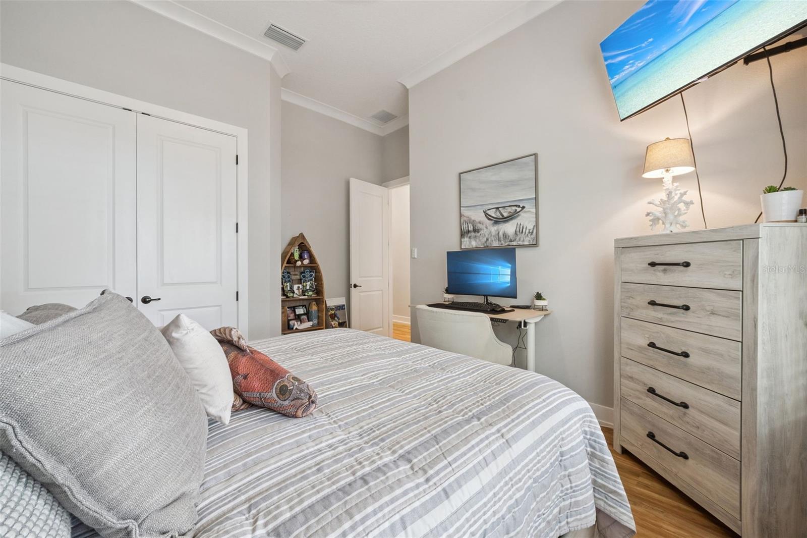 Image 36 of 67 For 221 Two Lakes Lane