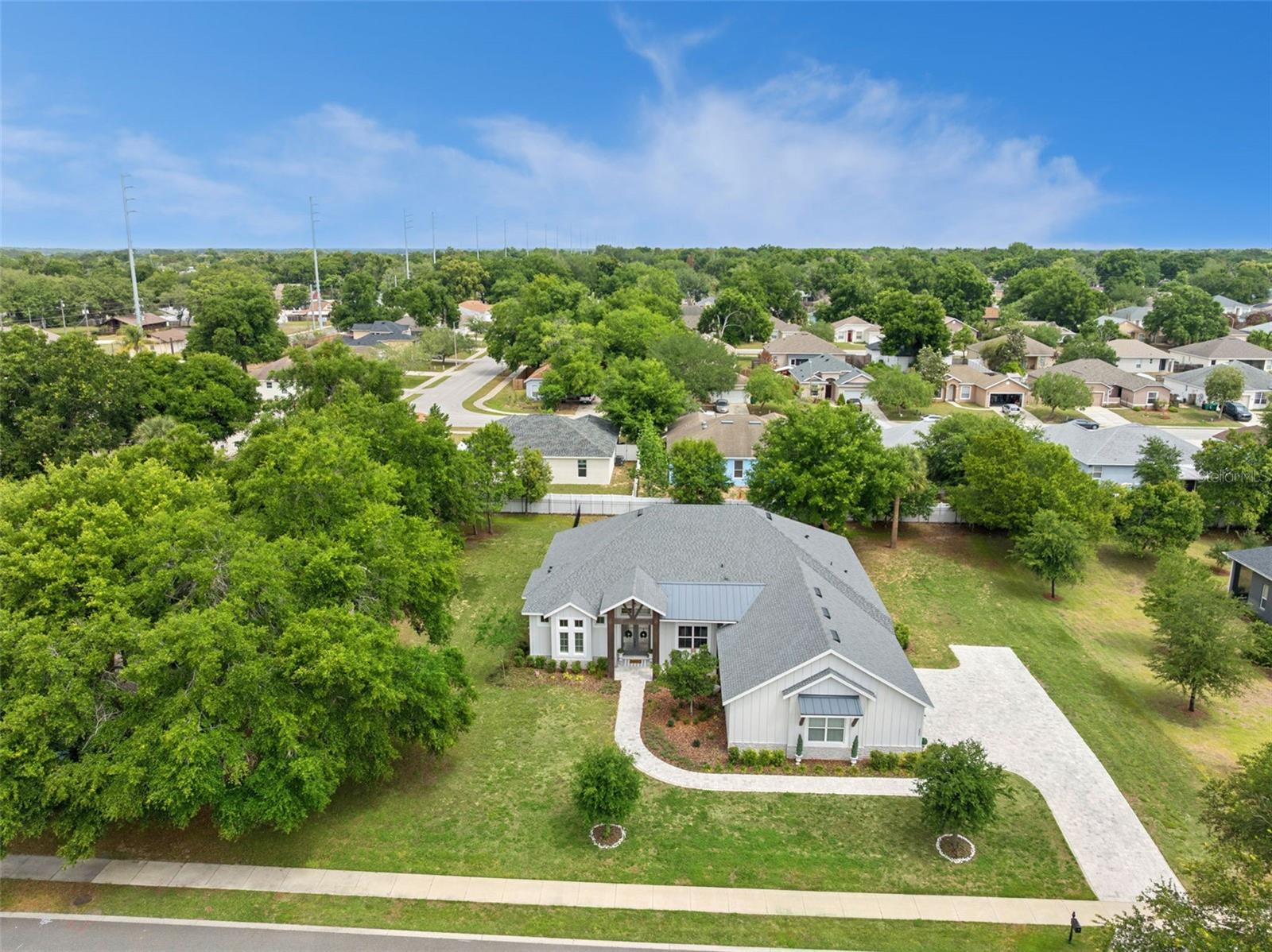 Image 52 of 67 For 221 Two Lakes Lane