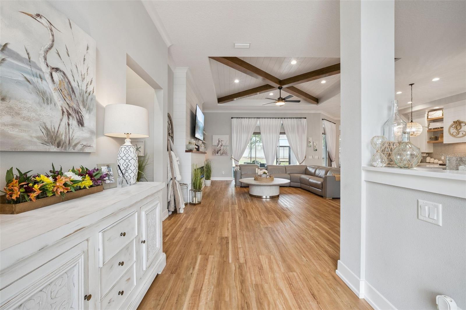 Image 6 of 67 For 221 Two Lakes Lane