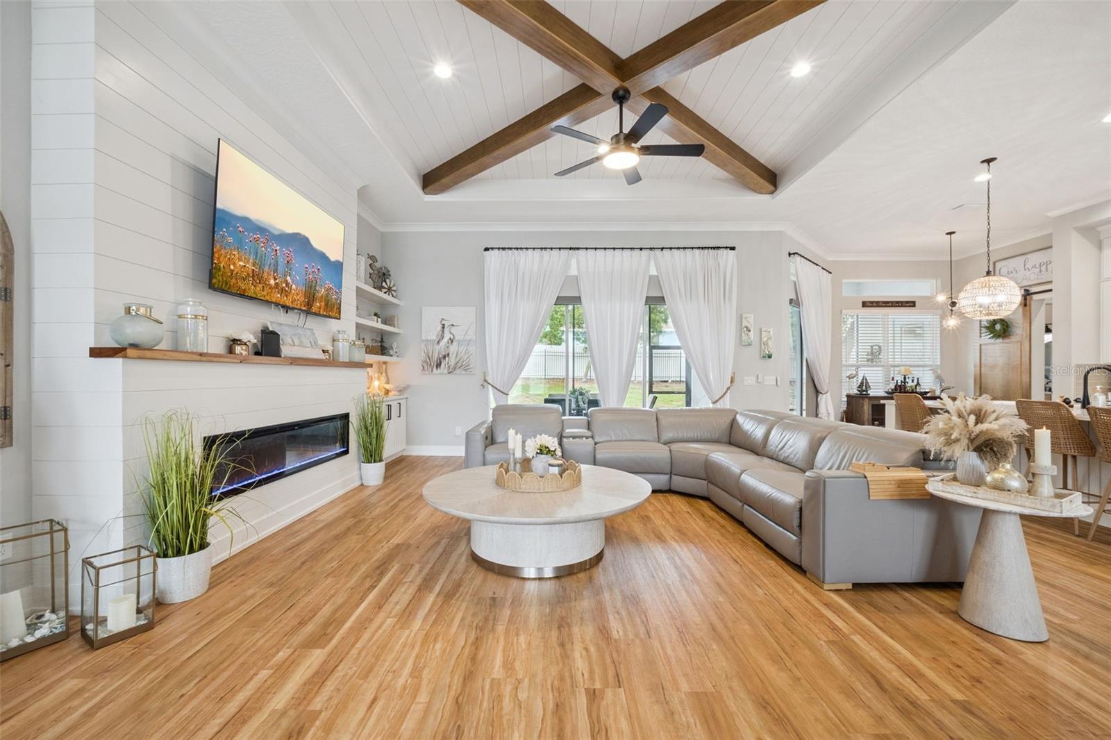 Image 8 of 67 For 221 Two Lakes Lane