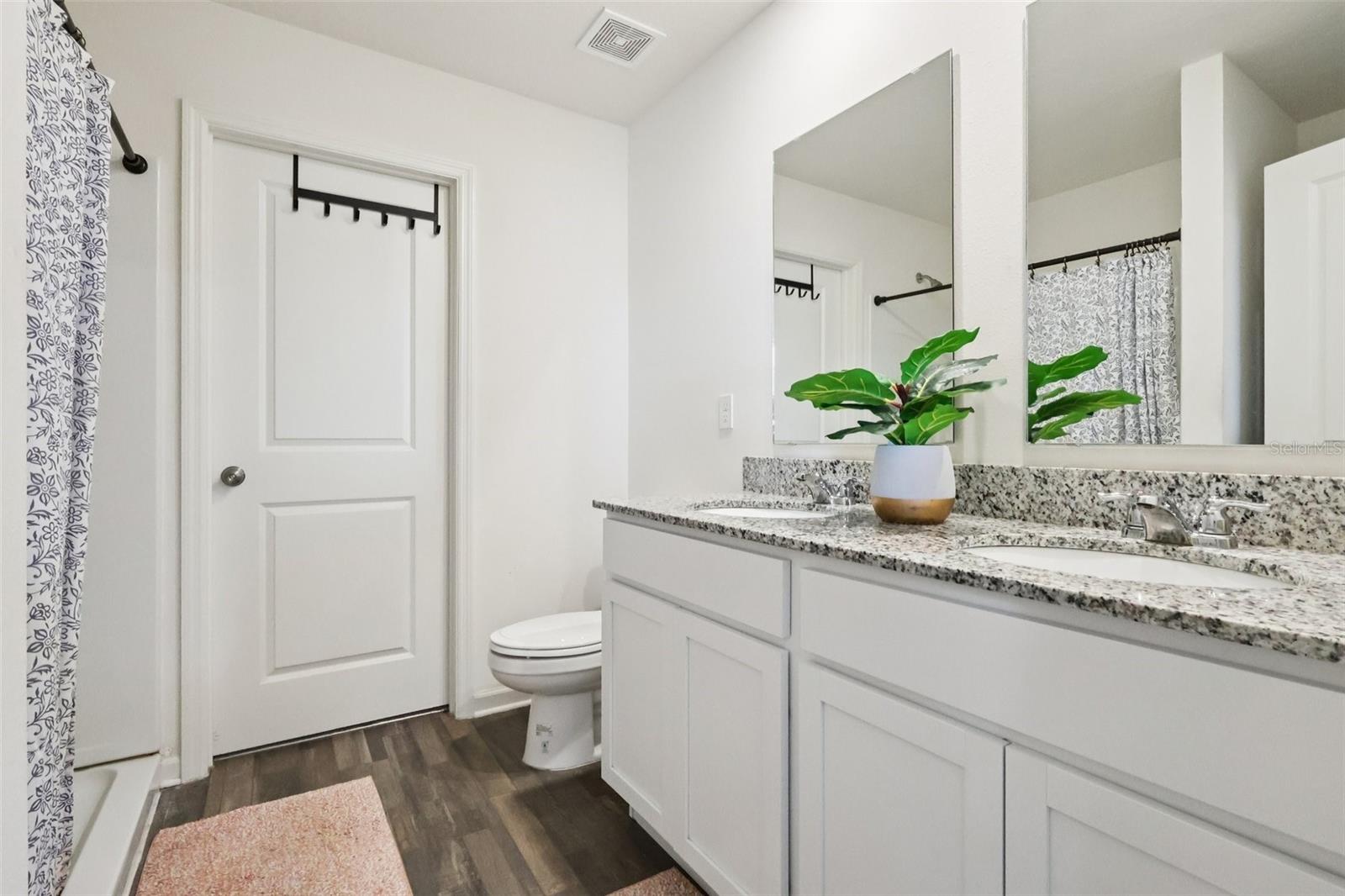 Image 18 of 35 For 1657 Minnesota Road