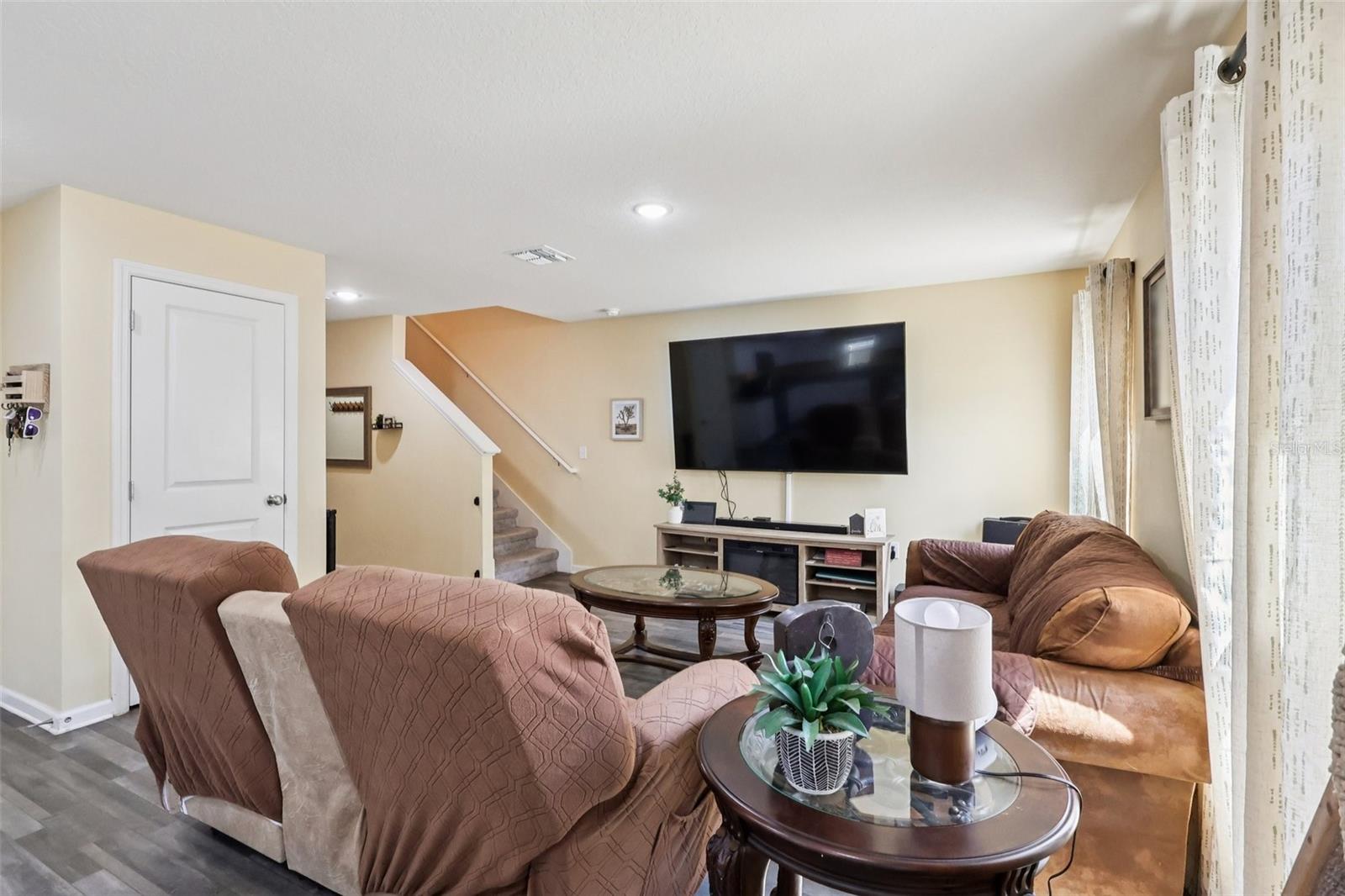 Image 4 of 35 For 1657 Minnesota Road