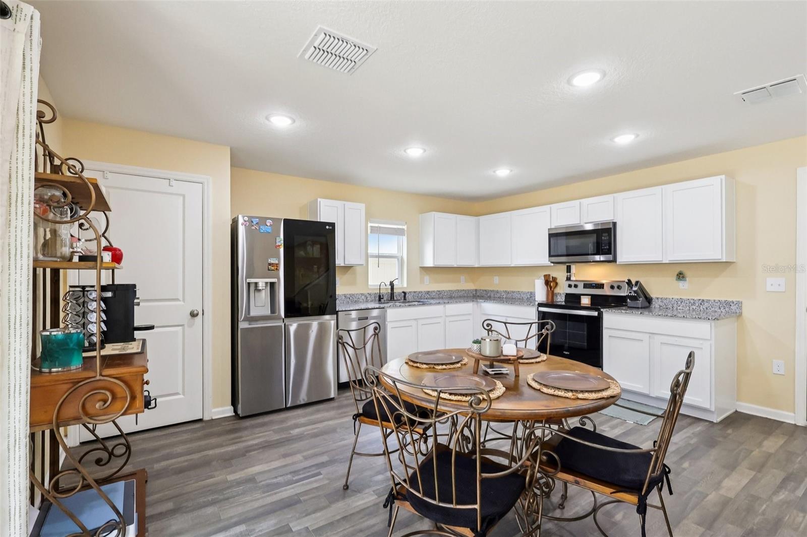 Image 7 of 35 For 1657 Minnesota Road