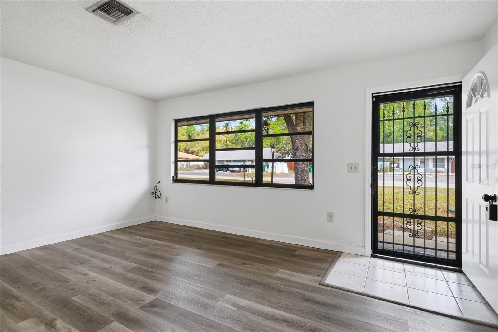 Image 10 of 59 For 6822 Doris Maretta Lane