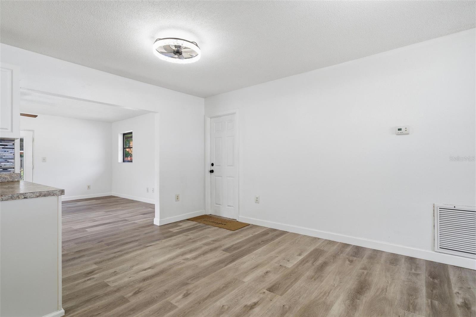 Image 14 of 59 For 6822 Doris Maretta Lane