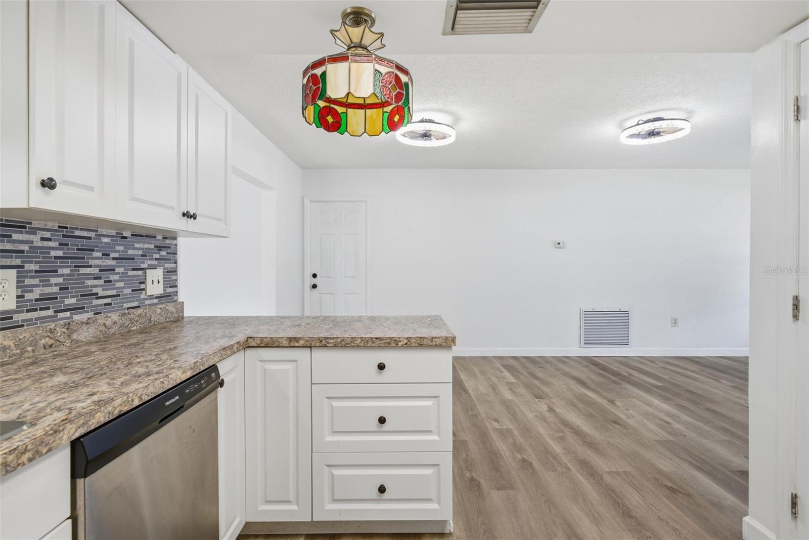 Image 18 of 59 For 6822 Doris Maretta Lane