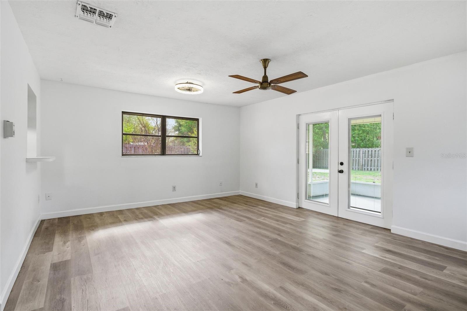 Image 19 of 59 For 6822 Doris Maretta Lane