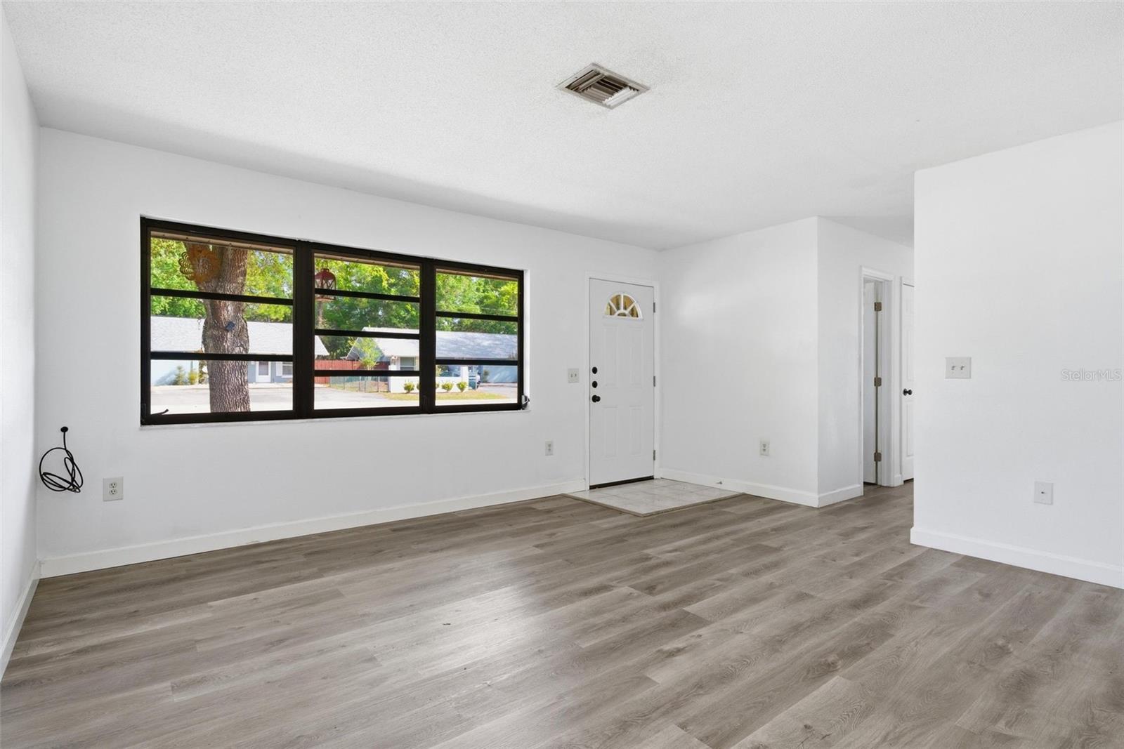 Image 9 of 59 For 6822 Doris Maretta Lane