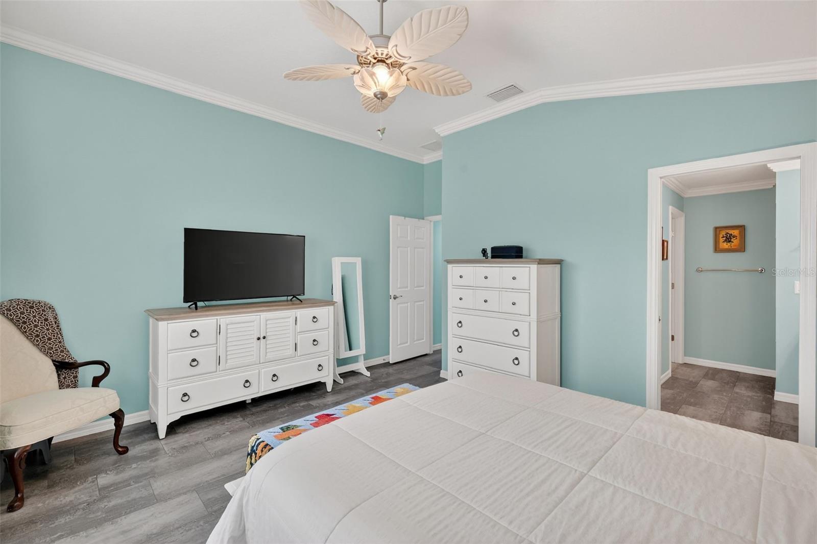 Image 18 of 38 For 5840 Unger Court