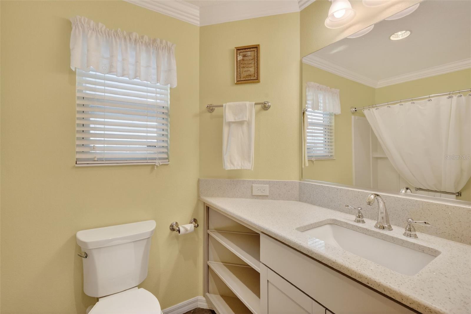 Image 24 of 38 For 5840 Unger Court