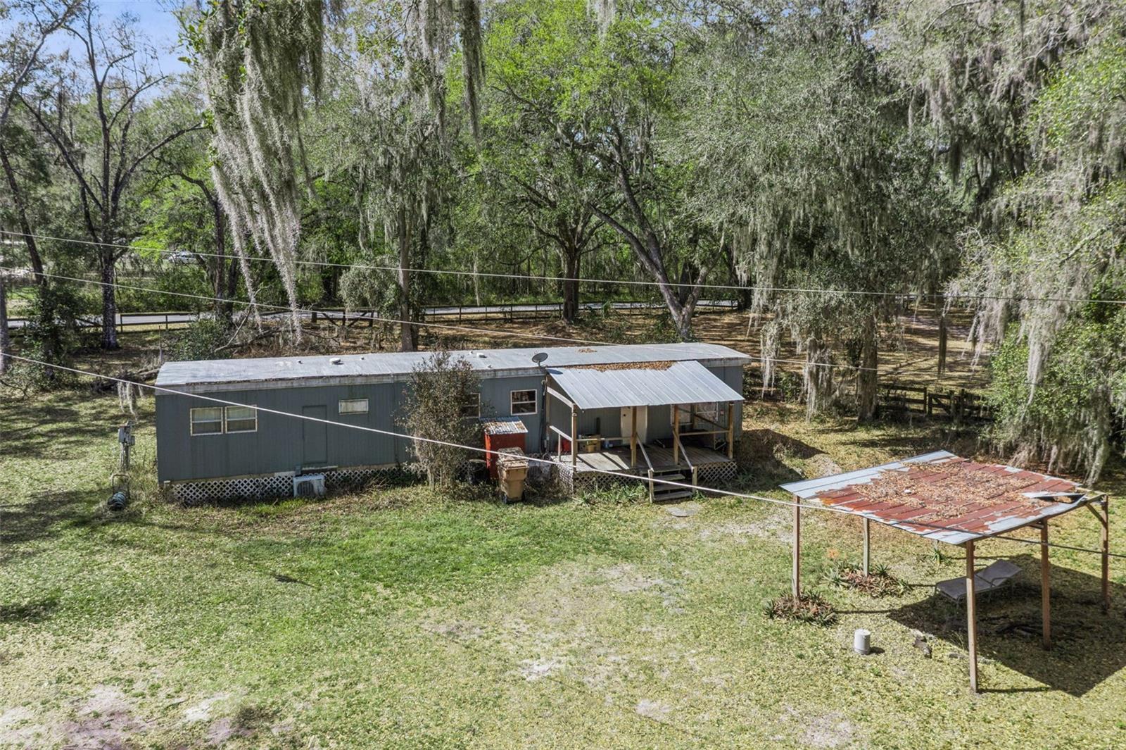 Image 22 of 61 For 15527 Trousdale Street