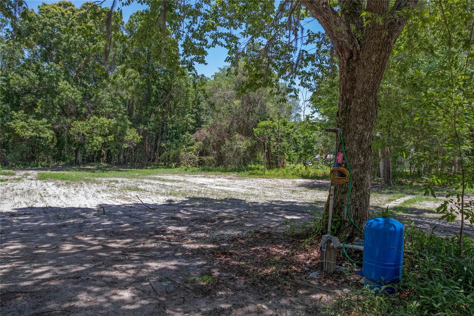 Image 37 of 61 For 15527 Trousdale Street