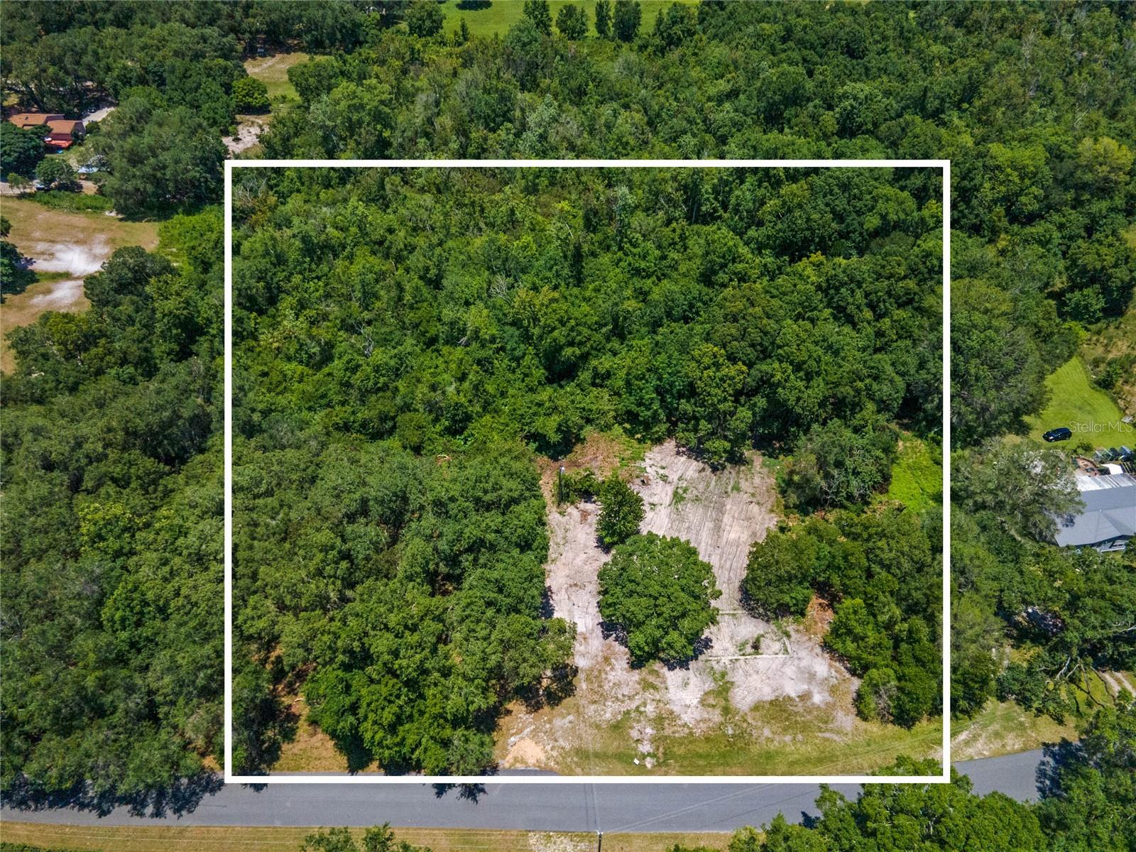 Image 52 of 61 For 15527 Trousdale Street