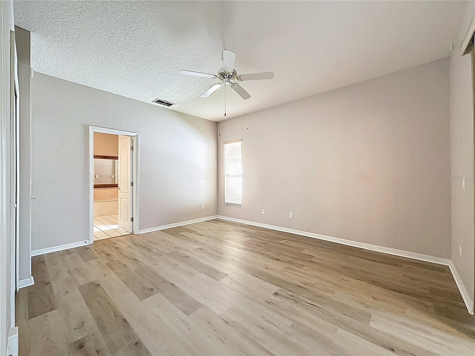 Image 20 of 77 For 2308 Twickingham Court