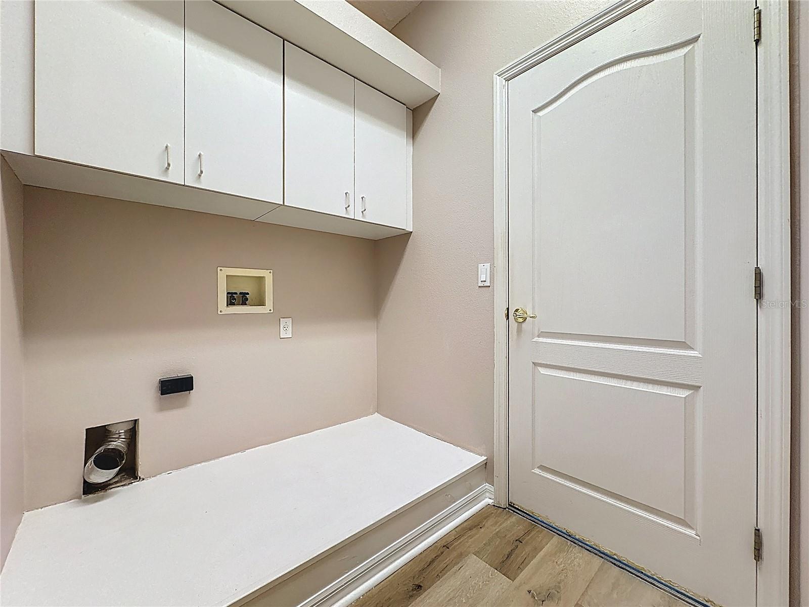 Image 30 of 77 For 2308 Twickingham Court