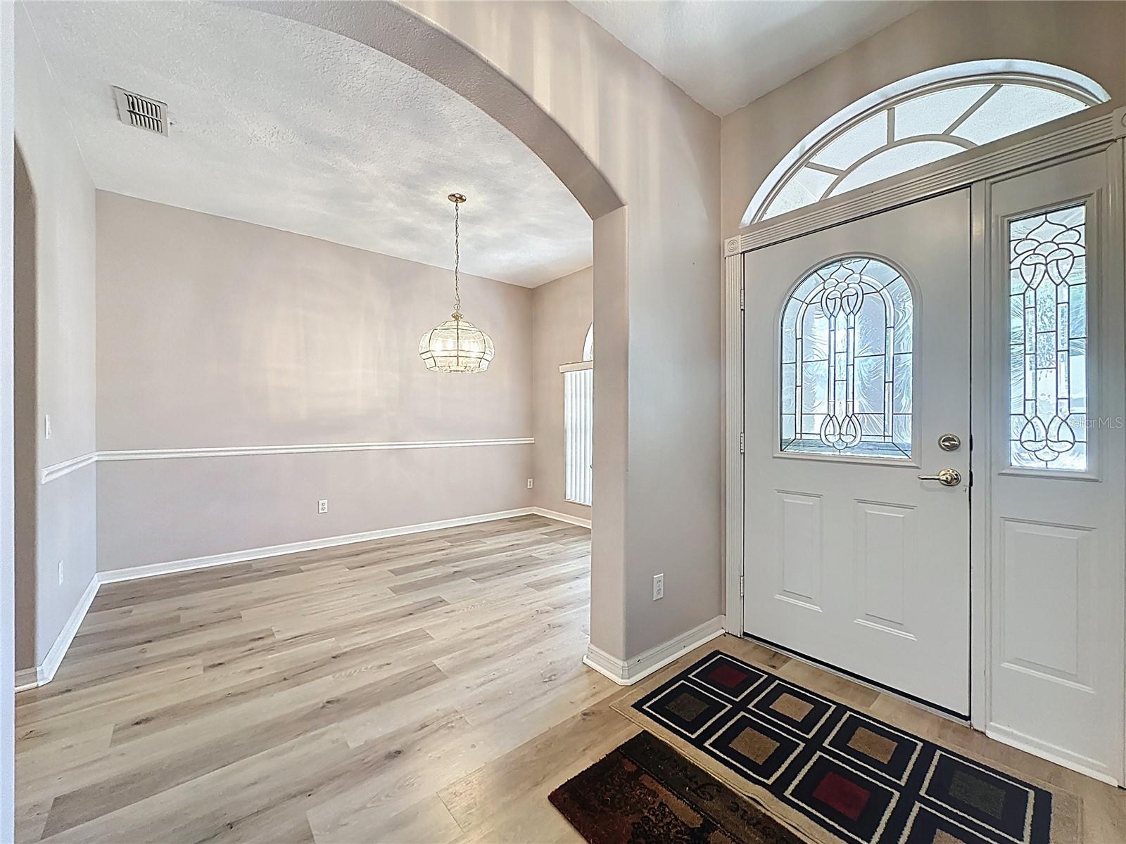 Image 5 of 77 For 2308 Twickingham Court