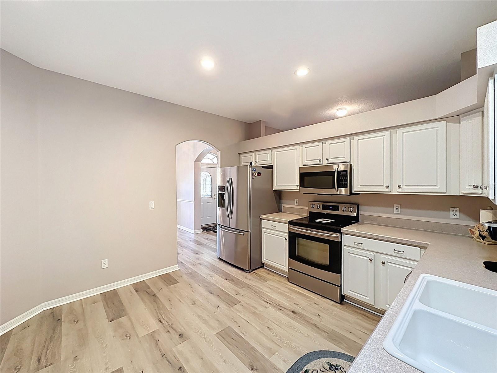 Image 8 of 77 For 2308 Twickingham Court