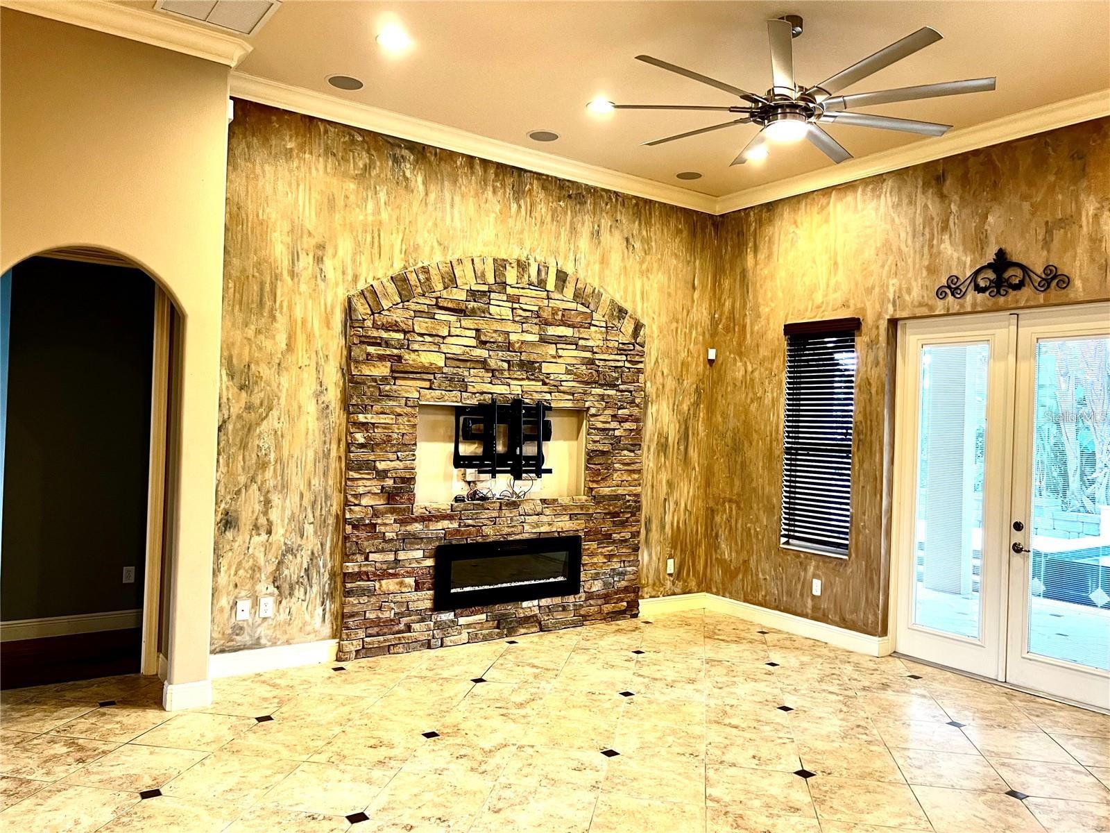 Image 10 of 31 For 10232 Yonaomi Circle