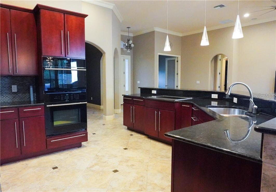 Image 7 of 31 For 10232 Yonaomi Circle