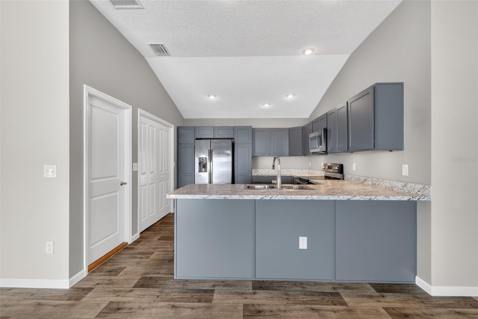Image 10 of 42 For 5608 Mindy Place