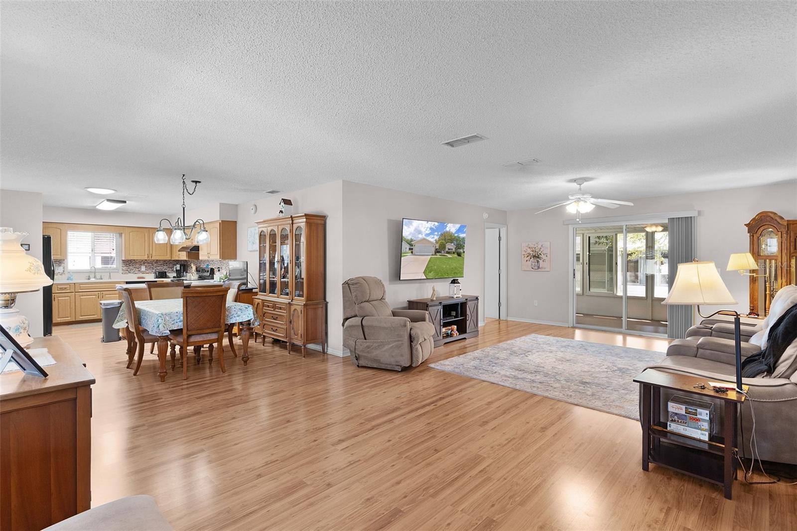 Image 4 of 43 For 17864 106th Terrace