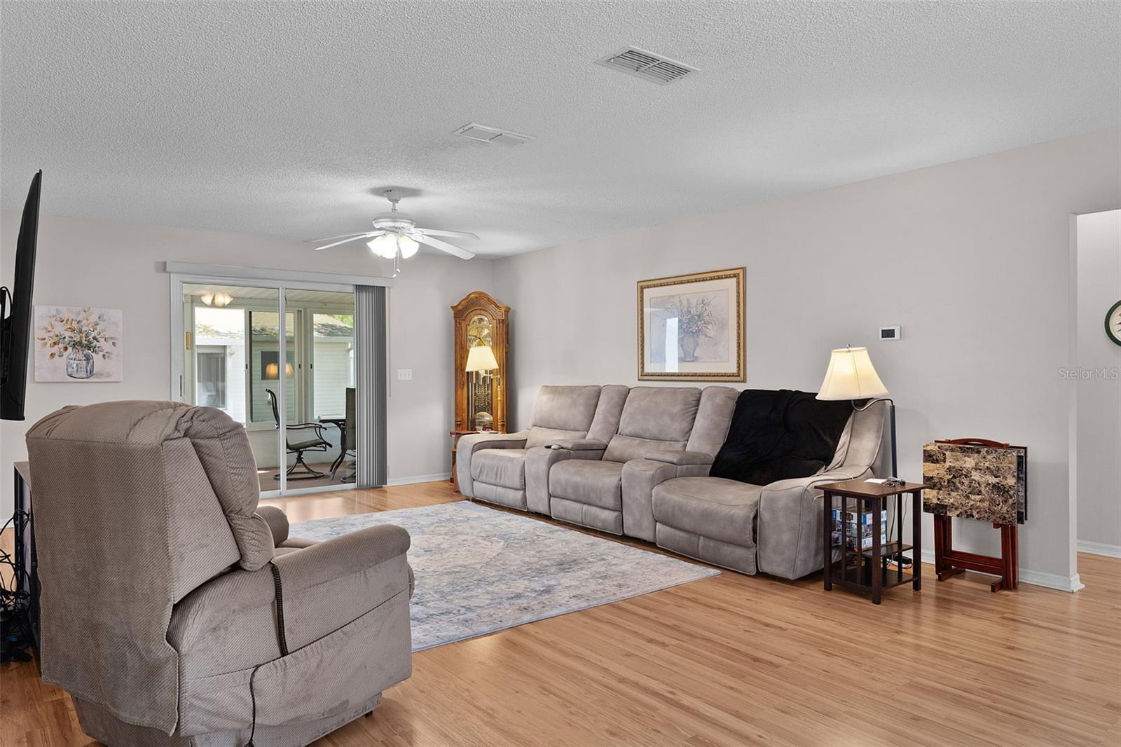 Image 6 of 43 For 17864 106th Terrace