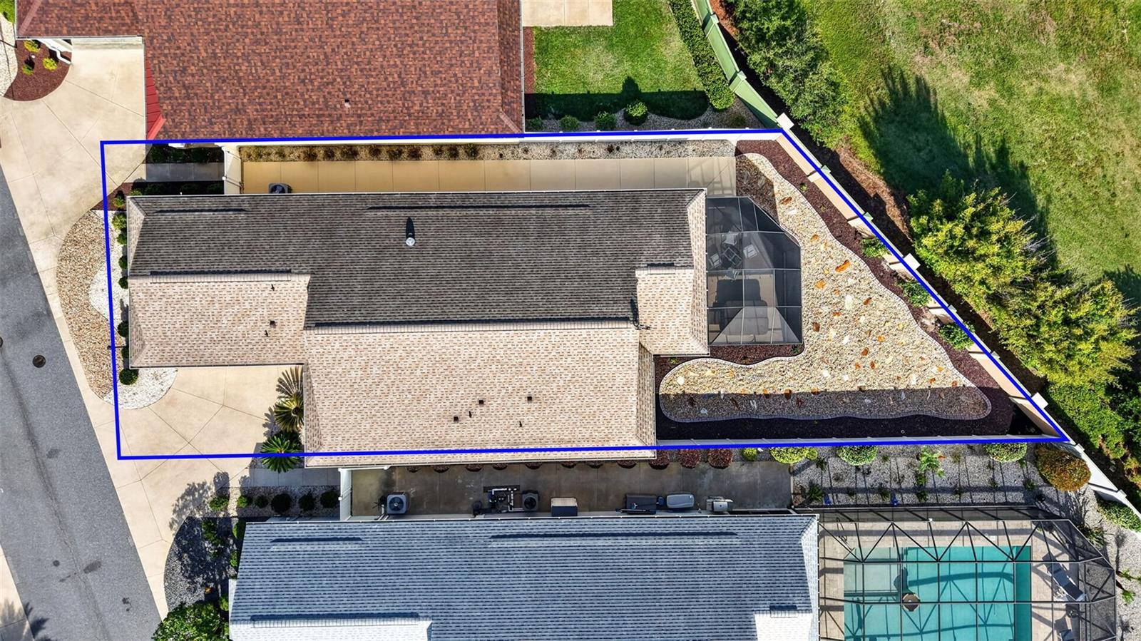 Image 2 of 51 For 2873 Charlevoix Street