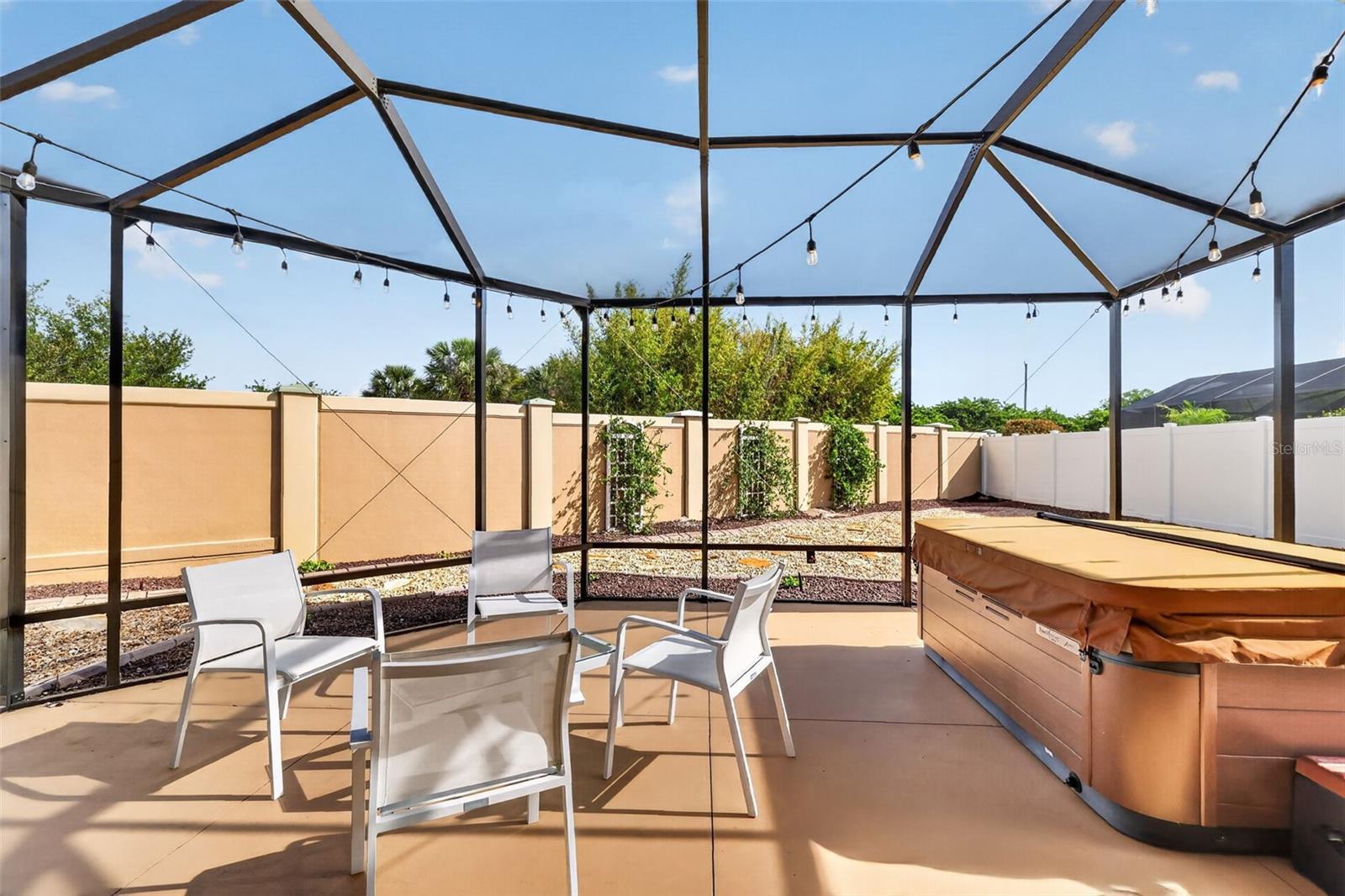 Image 37 of 51 For 2873 Charlevoix Street