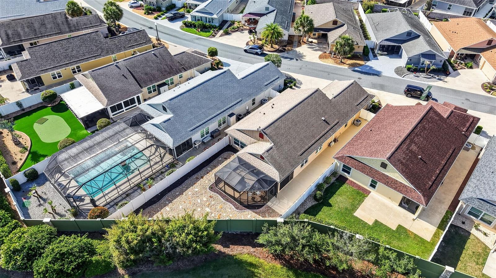 Image 46 of 51 For 2873 Charlevoix Street