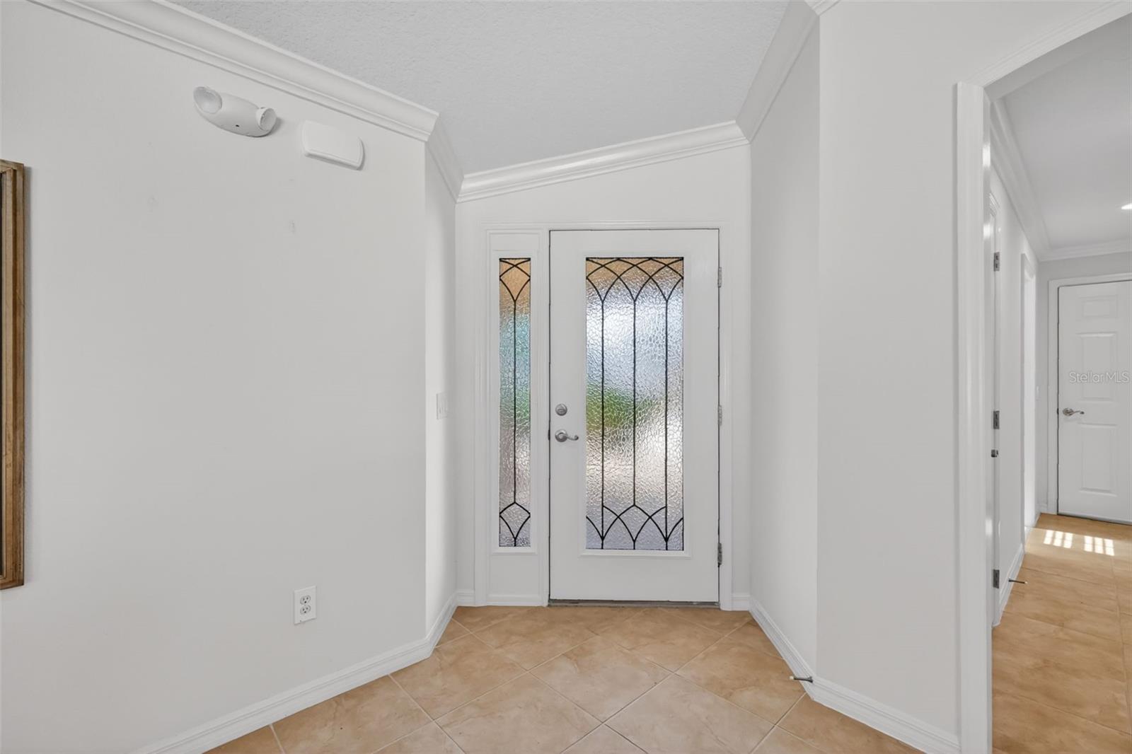 Image 6 of 51 For 2873 Charlevoix Street