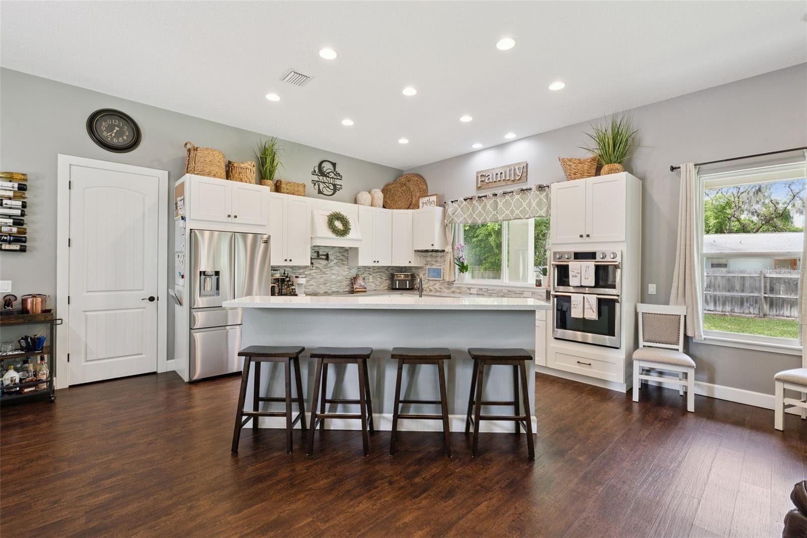 Image 15 of 52 For 1790 Pacific Avenue