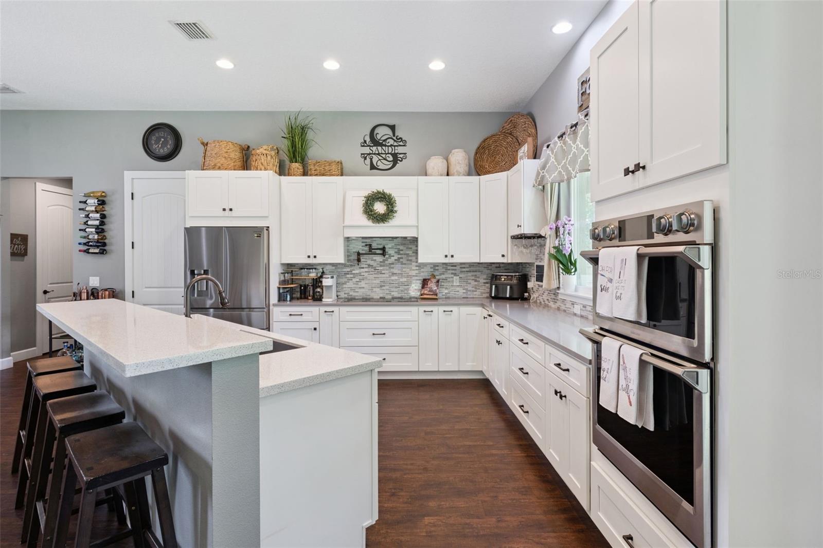 Image 17 of 52 For 1790 Pacific Avenue