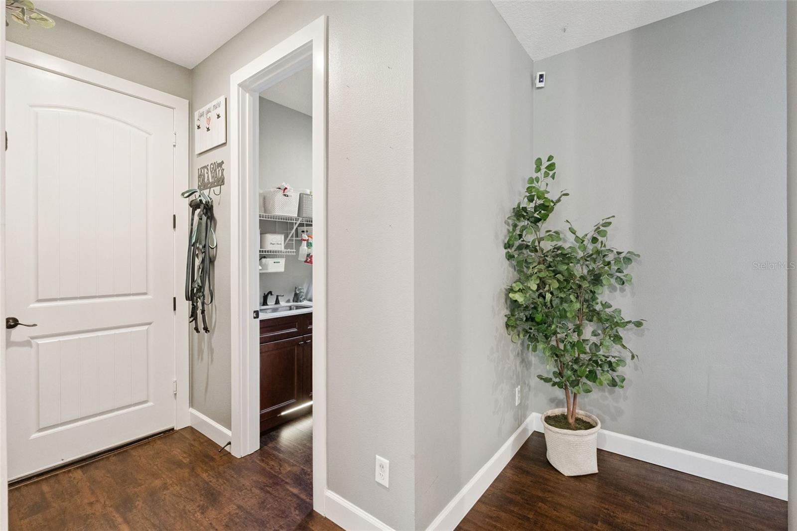 Image 26 of 52 For 1790 Pacific Avenue