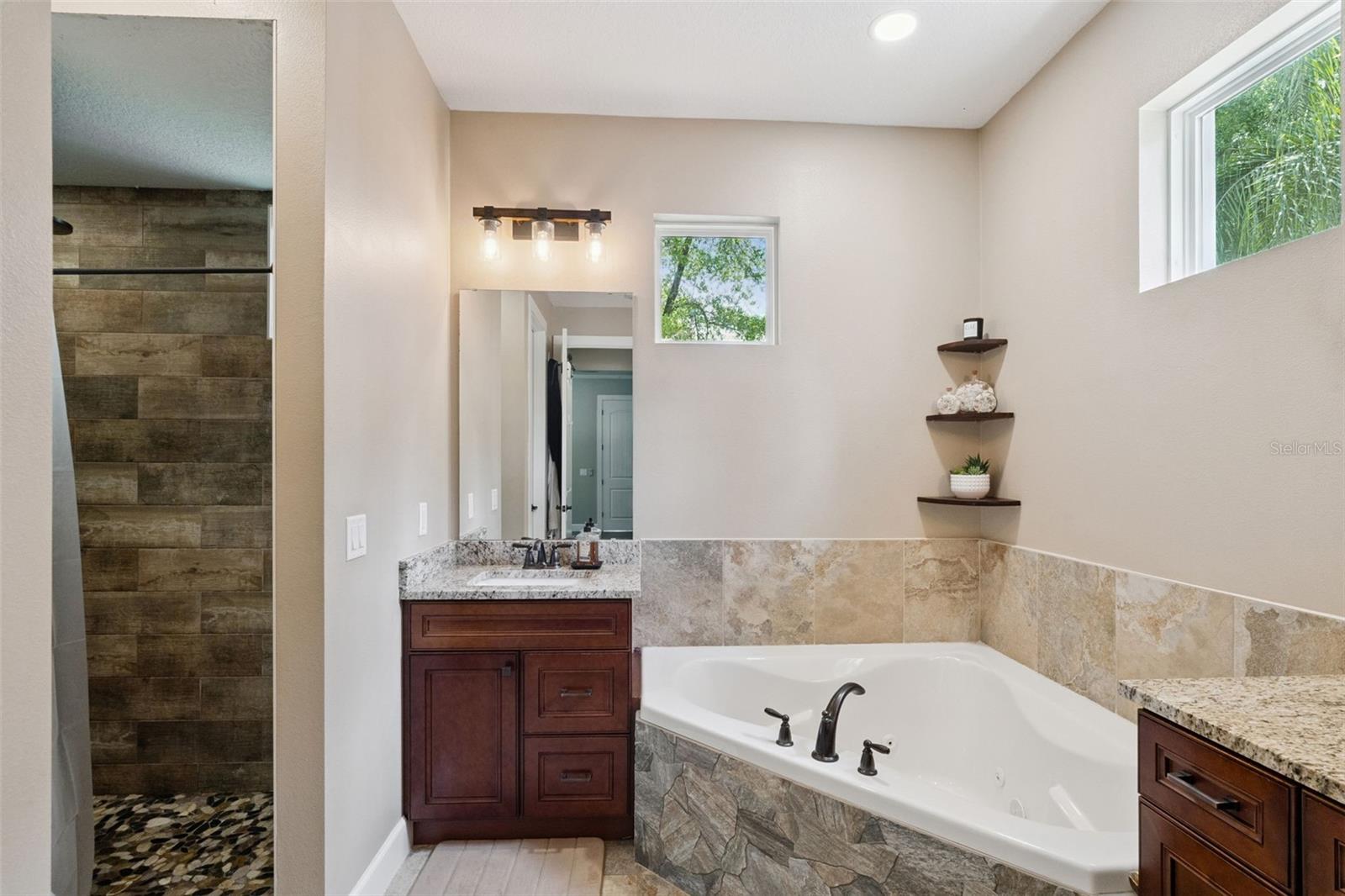 Image 28 of 52 For 1790 Pacific Avenue