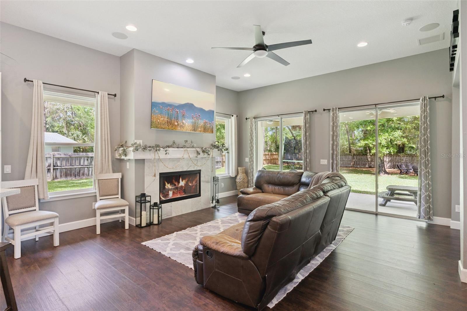 Image 6 of 52 For 1790 Pacific Avenue