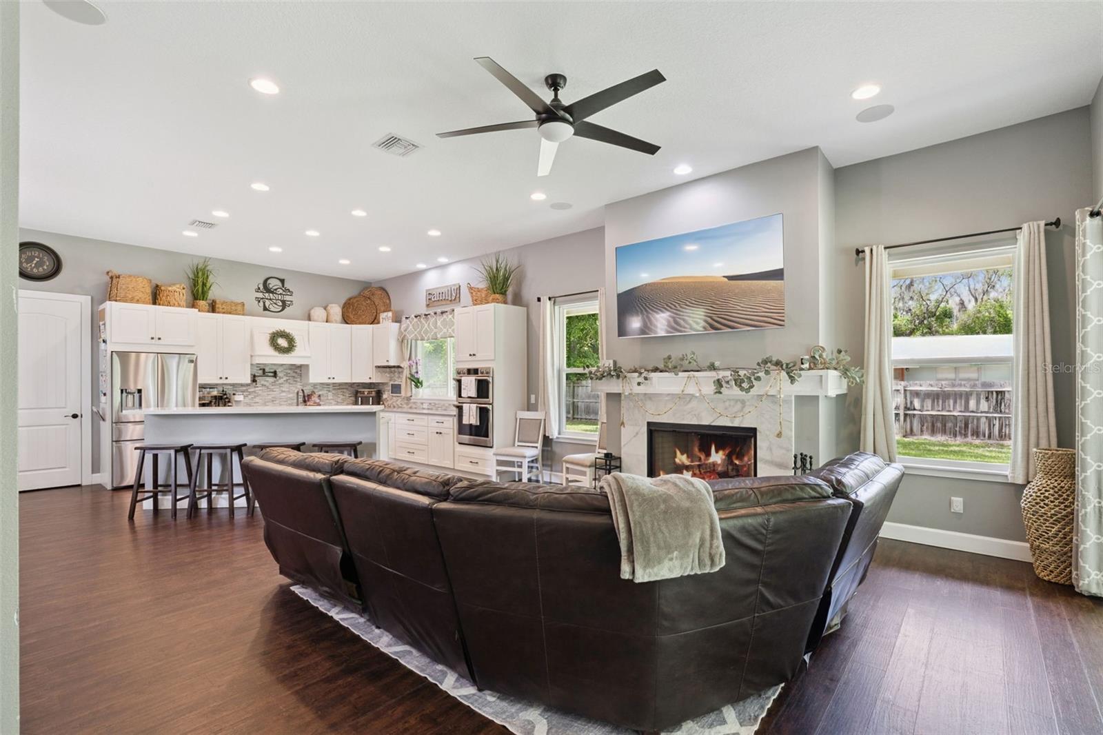 Image 8 of 52 For 1790 Pacific Avenue