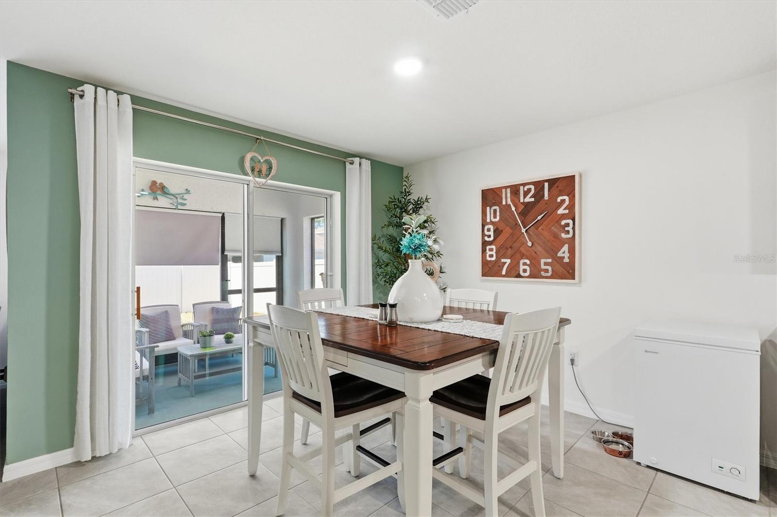 Image 11 of 52 For 11369 67th Circle