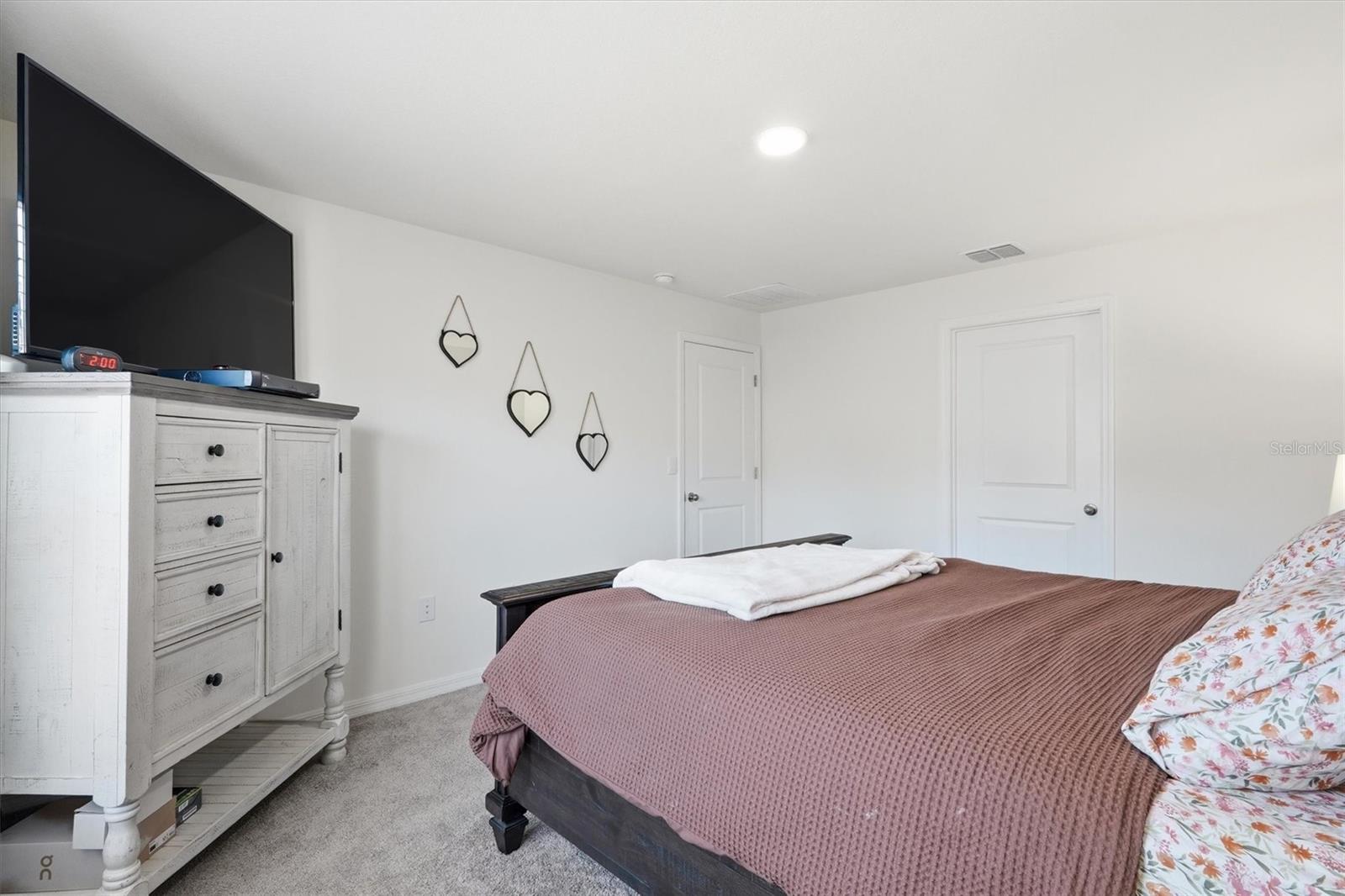 Image 17 of 52 For 11369 67th Circle